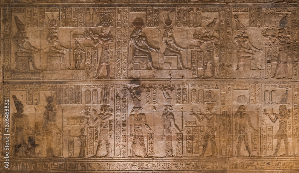 Fototapeta premium Interior of Hathor temple in Dendera, Qena, Egypt.