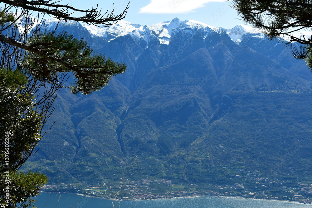 Schöne Landschaft bei Tignale oberhalb vom Gardasee