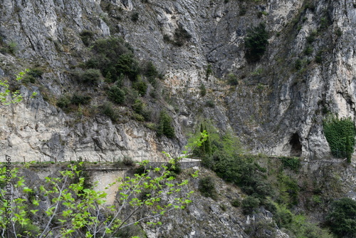 Obraz na płótnie Die Ponale Straße oberhalb von Riva del Garda w salonie