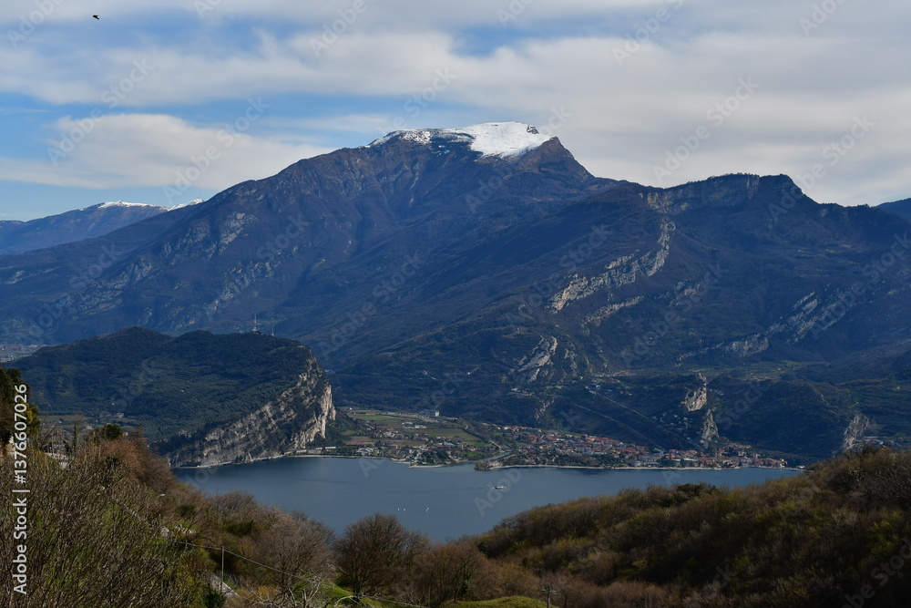 Blick zum Gardasee von oben