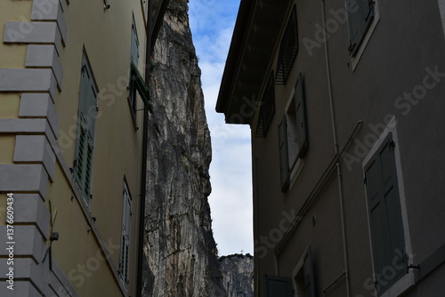 Obraz na płótnie Impression Von Arco im Trentino w salonie