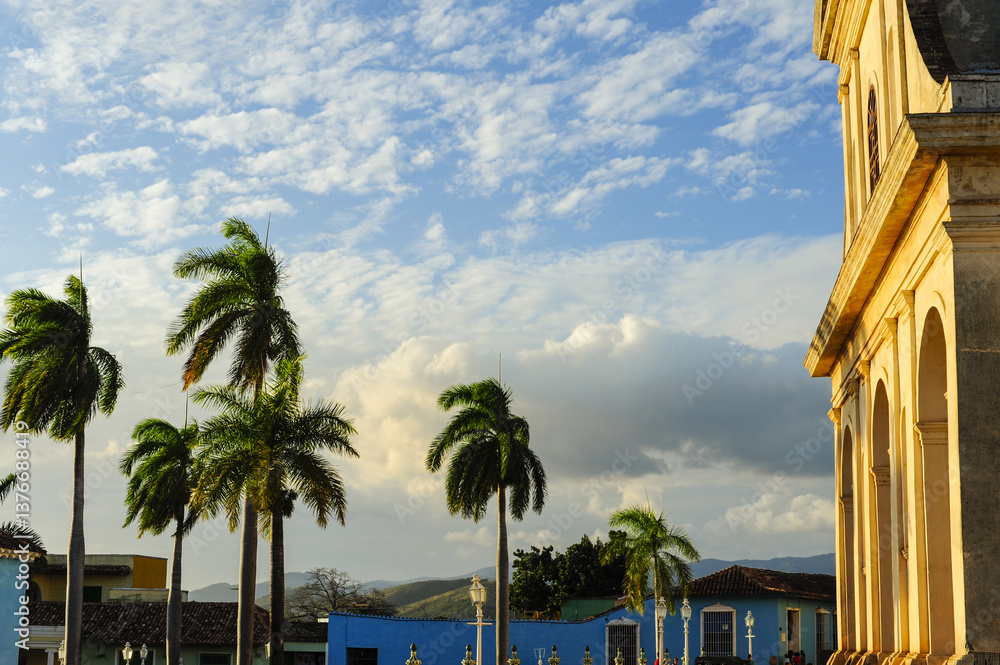 Kuba, Trinidad, Plaza Mayor, Kirche der heiligen Dreifaltigkeit,