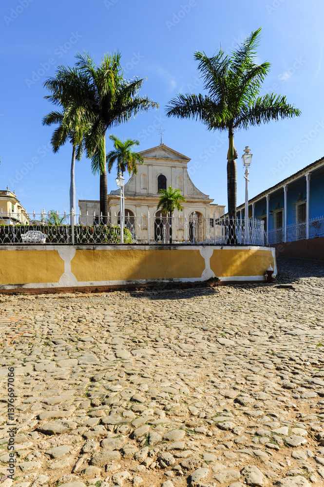 Kuba, Trinidad, Plaza Mayor, Kirche der heiligen Dreifaltigkeit,
