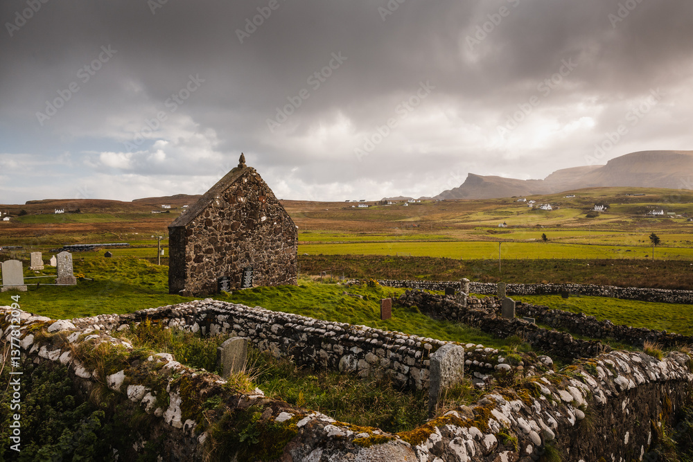 The Isle of Skye’s autumn landscapes blend golden moors, misty peaks, and rugged coastlines. A land of dramatic beauty, where nature’s wild spirit thrives.