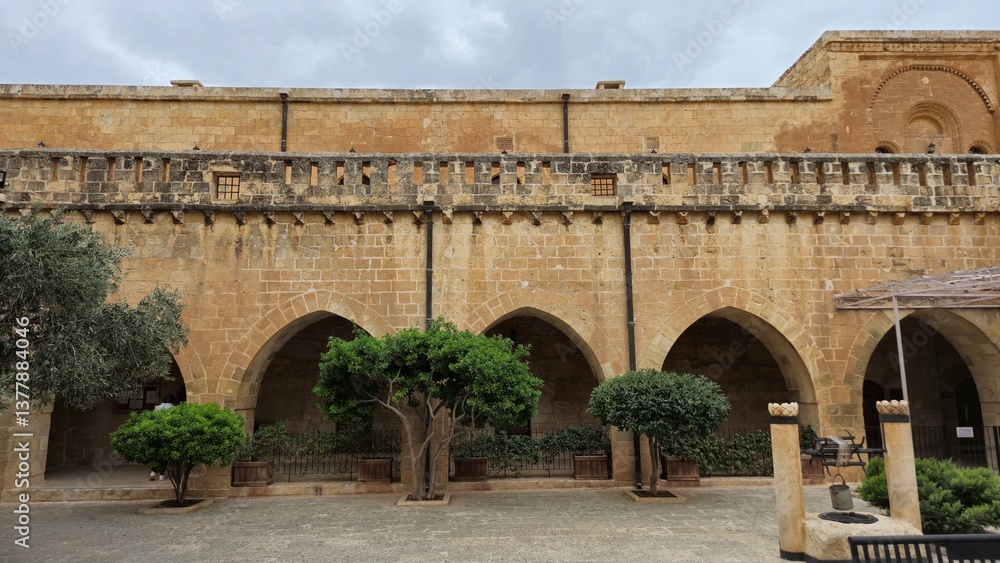 Obraz premium Deyrulzafaran Monastery, also known as the Saffron Monastery, is a historic Syriac Orthodox monastery located near Mardin, Türkiye