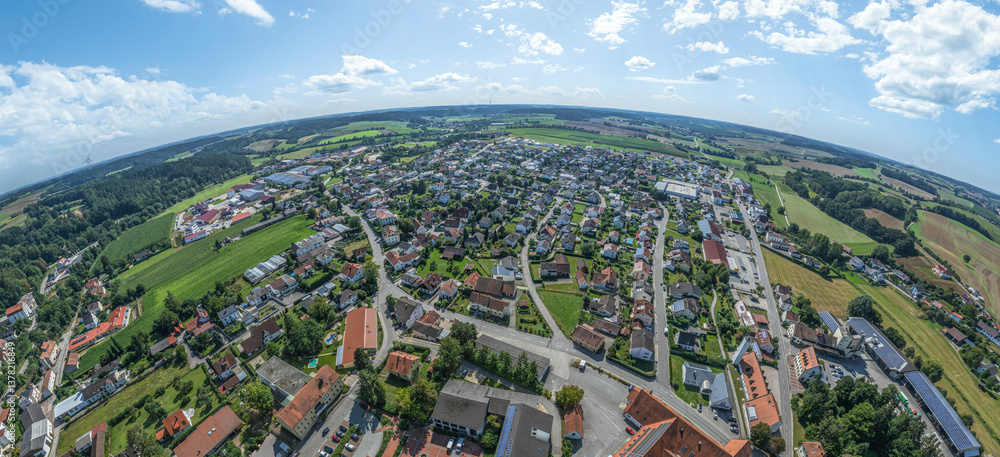 Ausblick auf Pfeffenhausen an der Großen Laber in der östlichen Hallertau