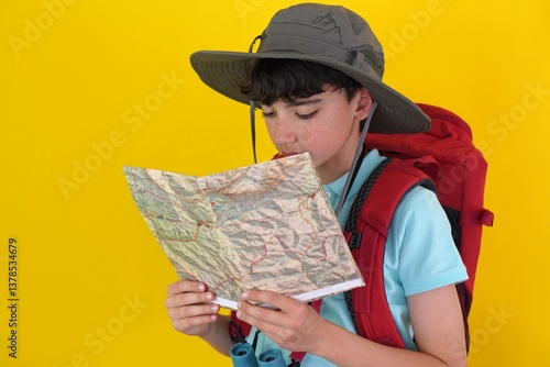 Canvastavla travel & vacation, outdoor activities, child playing treasure hunt with backpack