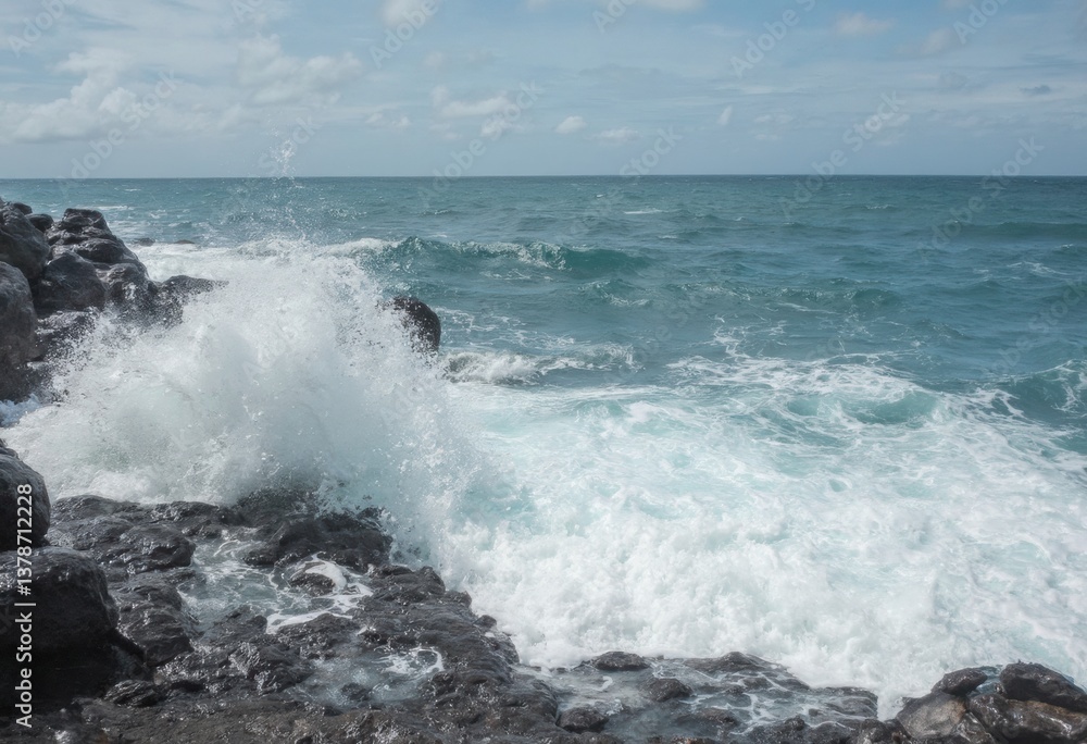 Fototapeta premium Ocean Waves at Rocky Shoreline