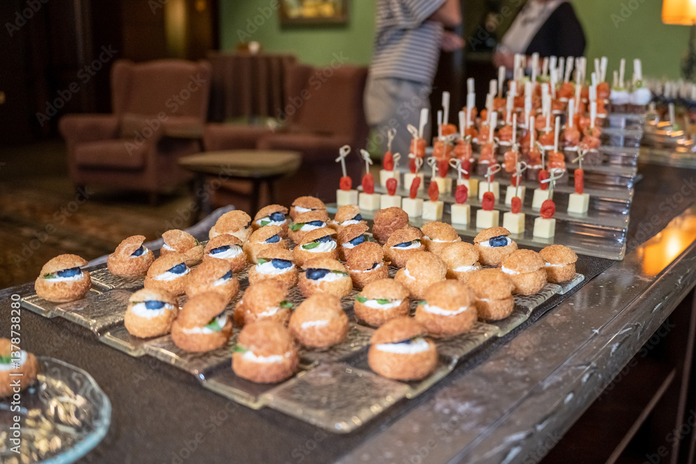 Obraz premium Buffet Dinner Dining Food Celebration Party Concept