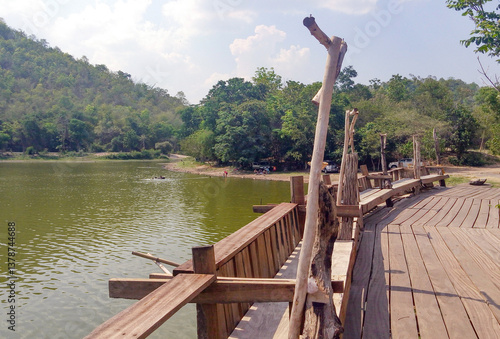 khao wong lake, Suphan Buri Provincia, Thailandia