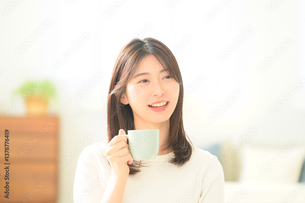 笑顔の日本人女性 笑顔の日本人女性