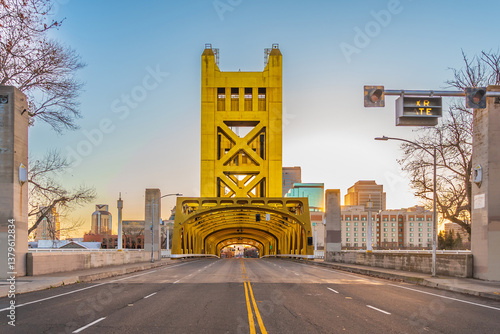 Bild auf Leinwand Tower Bridge in old town Sacramento, California