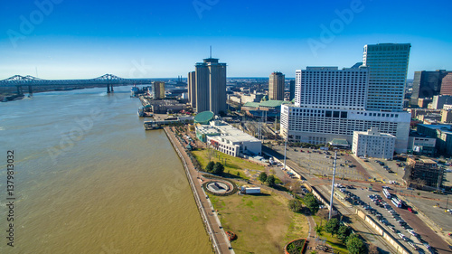 Obraz na płótnie New Orleans, Louisiana - Aerial view of cityscape and Mississippi River w salonie