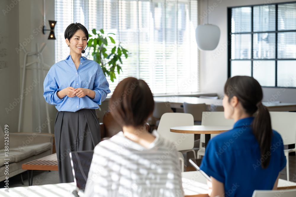 女性 説明会 女性 説明会