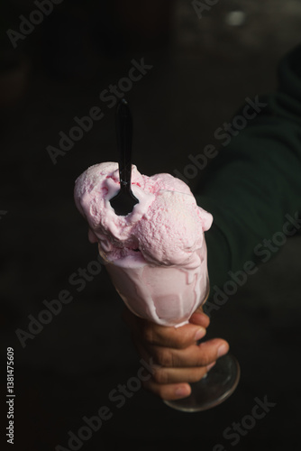 helado de nieve sabor fresa super cremoso