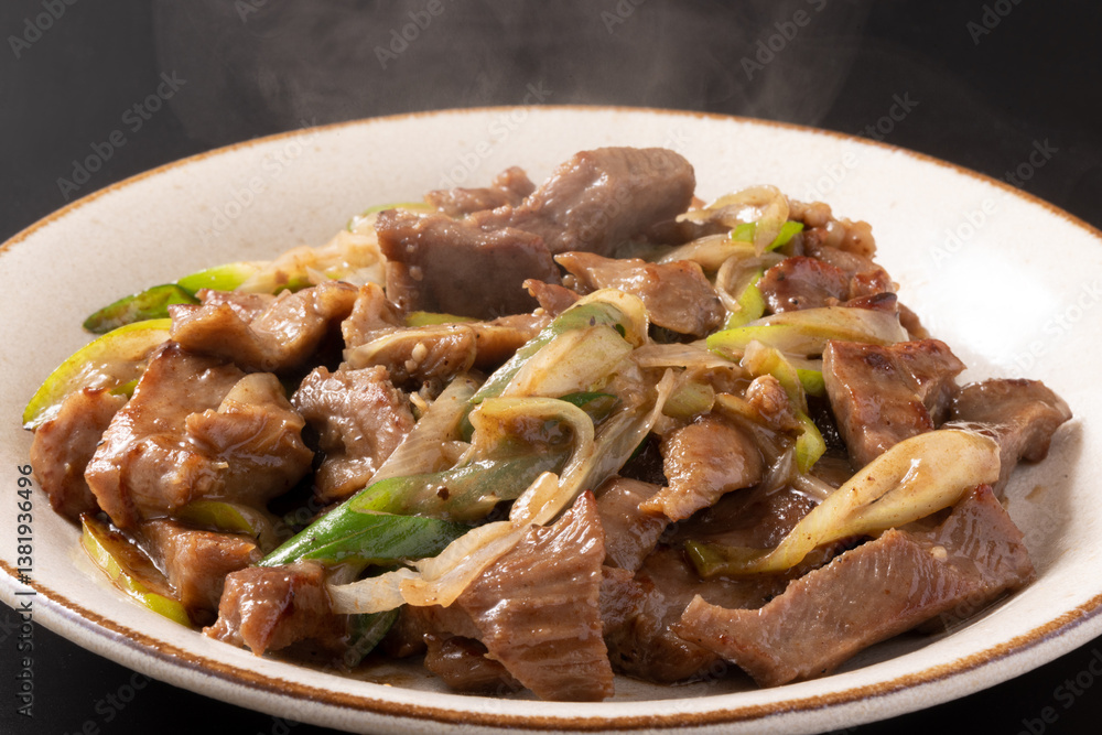 牛タンねぎ塩炒め