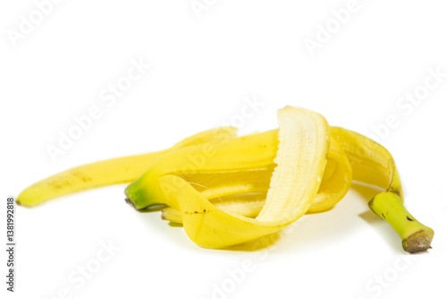Obraz na płótnie Yellow banana skin isolated w salonie