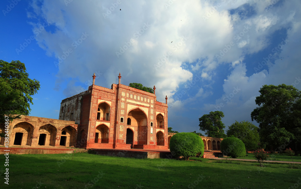 Fototapeta premium Gateway to the Mughal Empire Jhangir's Tomb at Shahdra, Punjab, Pakistan,