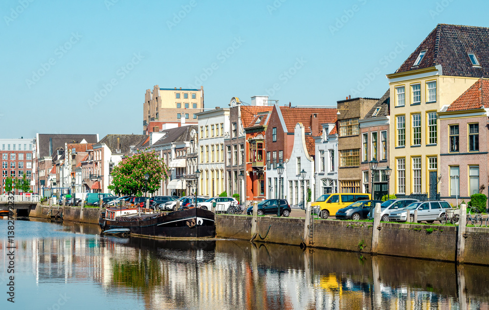 Fototapeta premium Picturesque canal with boats in Zwolle in the Netherlands