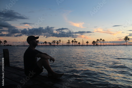 por do sol na praia dos buritis em palmas, tocantins 