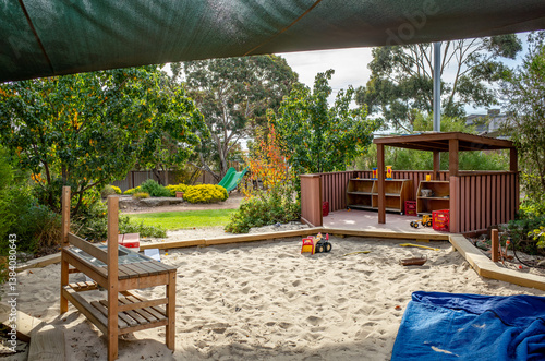 Foto An outdoor play yard in an Australian childcare center or kindergarten, featurin
