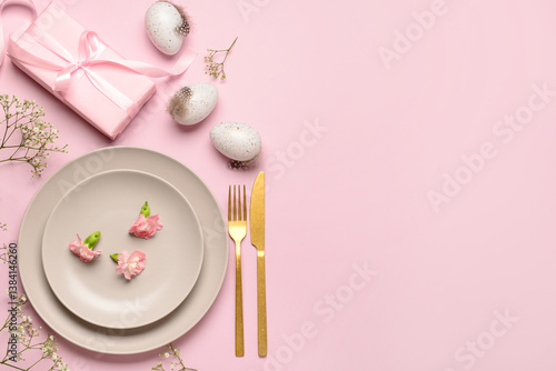 Elegant easter table settin...