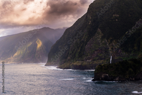 Obraz na płótnie Beautiful coastal area in Madeira, Portugal, and storm clouds w salonie