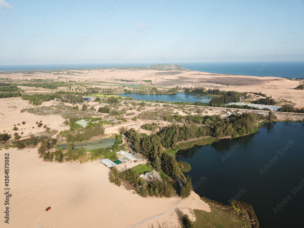 Obraz premium Bau Trang Tourist Area, Mui Ne - The magnificent little desert. Bau Trang Mui Ne is often referred to by many tourists as the 