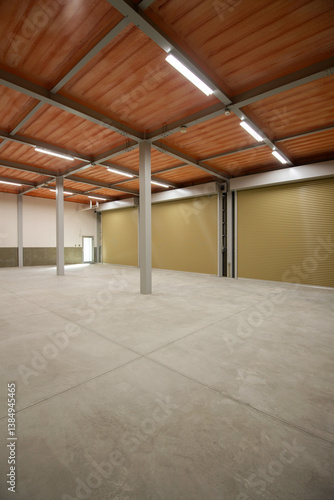 誰もいないガレージ