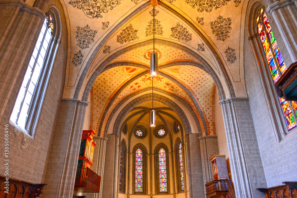Fototapeta premium Innenansicht der Eglise St-François in Lausanne (Schweiz)