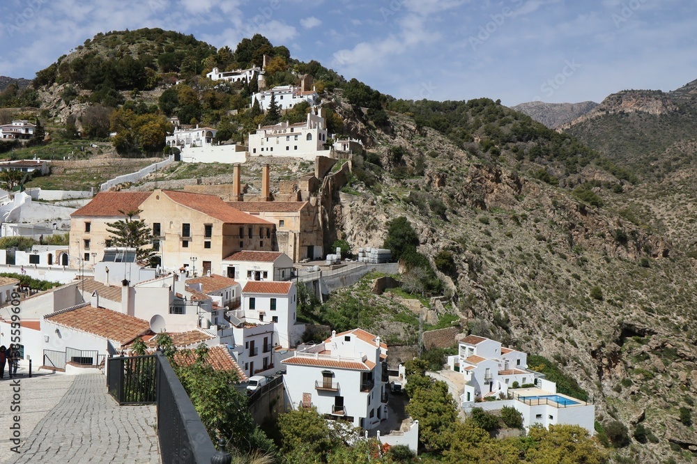 Obraz premium Vue d'ensemble du village, village de Frigiliana, province de Malaga, région d'Andalousie, Espagne