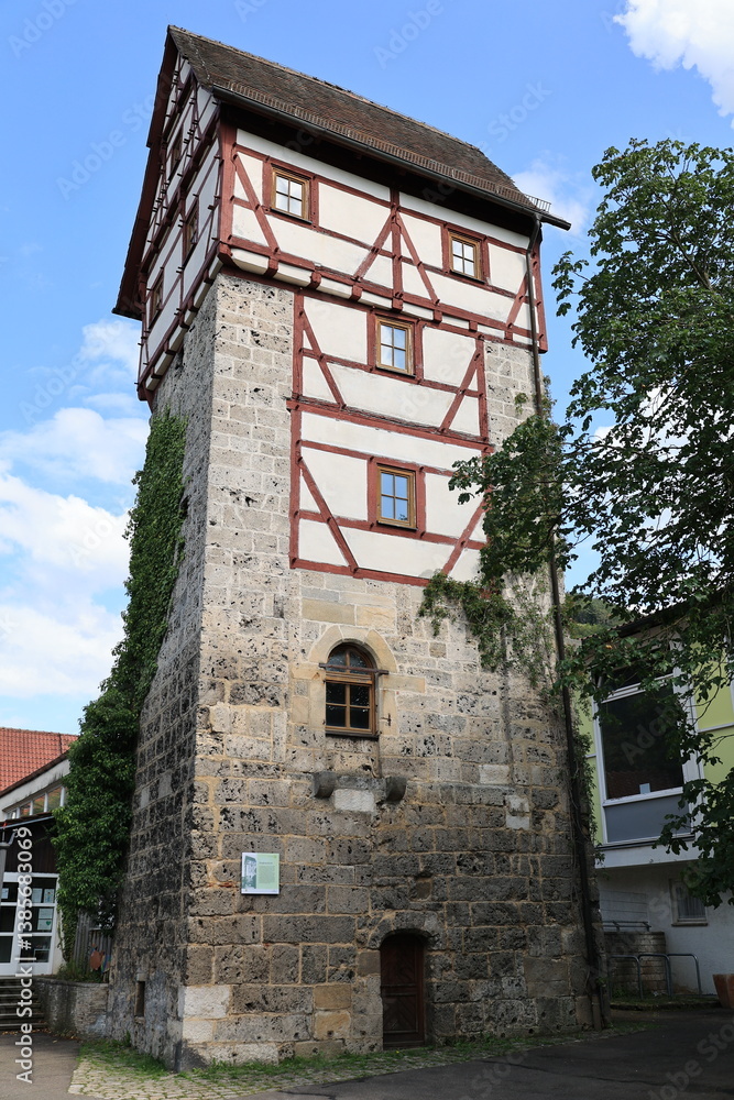 Historisches Fachwerkhaus in der Altstadt von Bad Urach auf der Schwäbischen Alb Historisches Fachwerkhaus in der Altstadt von Bad Urach auf der Schwäbischen Alb