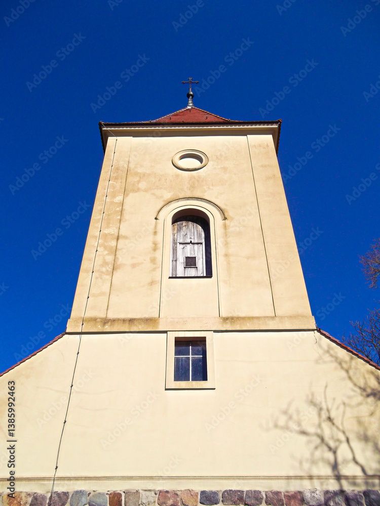 Evangelische Kirche aus dem 13. Jahrhundert