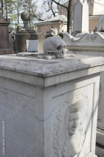 statue, sculpture, monument, architecture, history, city, old, cemetery