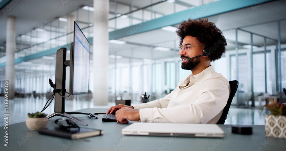 Fototapeta premium Tech Support Specialist Assisting Customer
