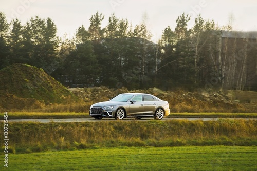 Obraz na płótnie Premium executive car driving smoothly w salonie