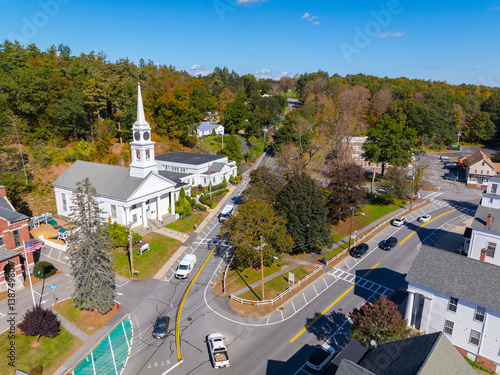 Obraz na płótnie Sterling historic town center aerial view including Conant Free Public Library, Town Hall and First Church at Town Common, Sterling, Massachusetts MA, USA. w salonie
