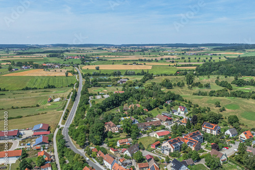 Obraz na płótnie Die Region Obere Altmühl bei Colmberg im Kreis Ansbach aus der Vogelperspektive w salonie