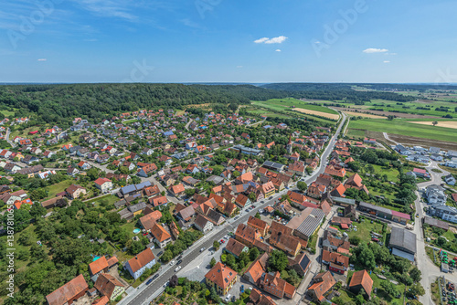 Obraz na płótnie Die Region Obere Altmühl bei Colmberg im Kreis Ansbach aus der Vogelperspektive w salonie