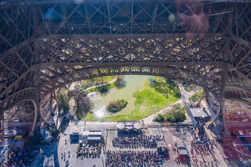 Quadro su tela Vue depuis le 1er étage de La Tour Eiffel à Paris en France