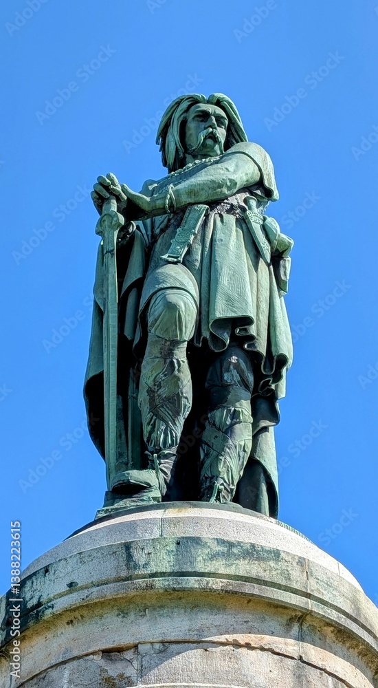 ALISE-SAINTE-REINE (Côte-d'Or)