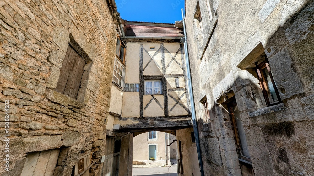 FLAVIGNY-SUR-OZERAIN (Côte-d'Or)