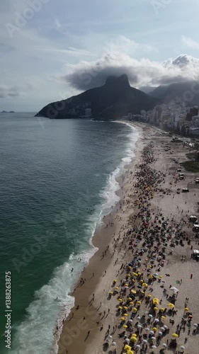 Rio de Janeiro - Sunshine at Ipanema – Sol em Ipanema
