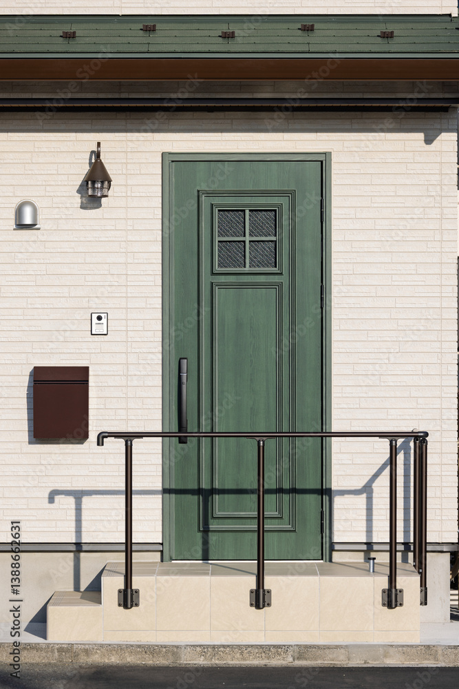 Fototapeta premium 新築の家の玄関の扉