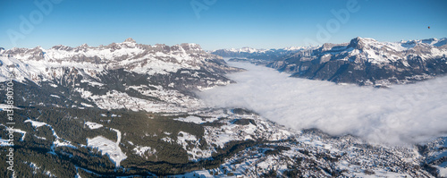 Haute Savoie : en montgolfière vue sur Sallanches, Combloux et les Aravis 1