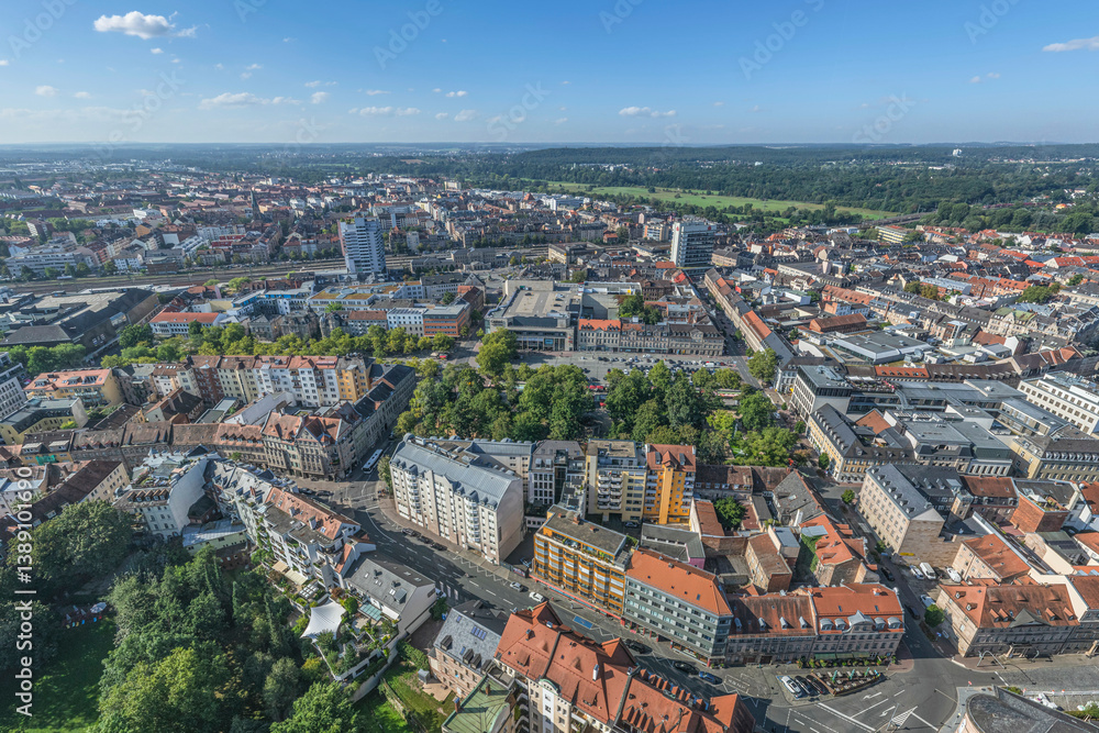 Die Kleeblattstadt Fürth an Rednitz und Pegnitz in der Metroploregion Nürnberg von oben