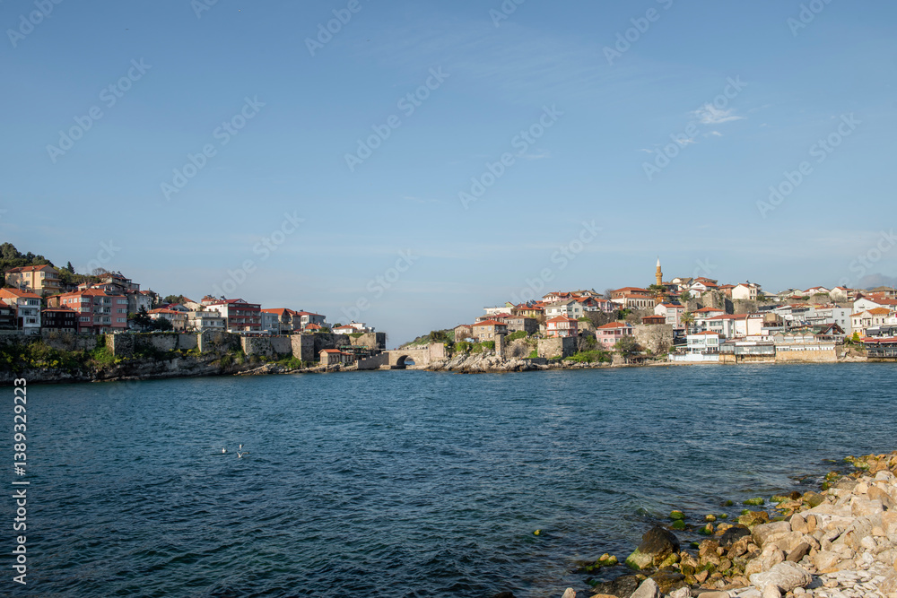 Fototapeta premium Amasra is a district of Bartın Province, in the west of the Black Sea region. It was formed by the merger of four of the five small islands over time. The city was founded in the 12th century. 