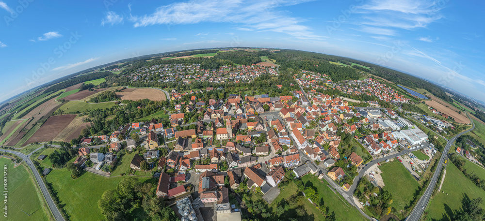 Die Marktgemeinde Ammerndorf in Mittelfranken aus der Vogelperspektive