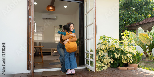Canvastavla Back to School and Mother-Daughter Bonding