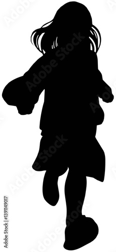 走る少女のシルエット